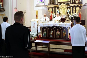 Suma Odpustowa - Msza św. Koncelebrowana w intencji Parafian i OSP Godów oraz Procesja Teoforyczna z Najświętszym Sakramentem 