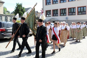 Suma Odpustowa - Msza św. Koncelebrowana w intencji Parafian i OSP Godów oraz Procesja Teoforyczna z Najświętszym Sakramentem 